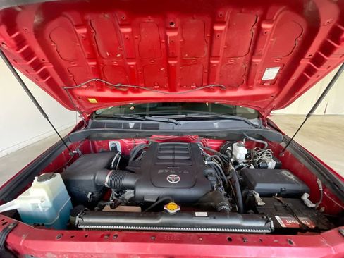 Used 2013 Toyota Tundra Platinum image 25