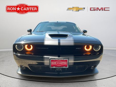 Used 2015 Dodge Challenger SRT w/ Technology Group RWD image 2