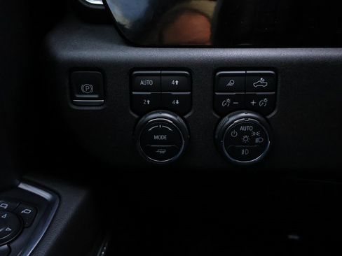 Certified 2022 Chevrolet Silverado 1500 RST w/ RST All Star Premium Package image 43