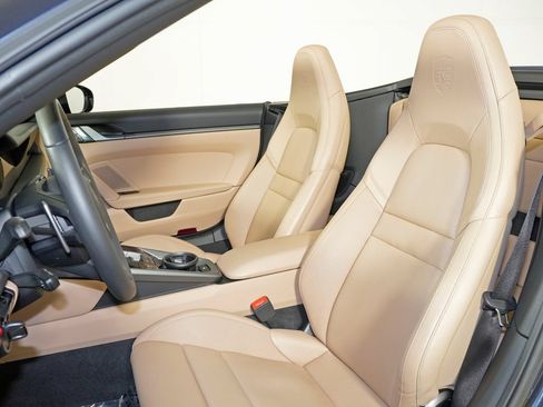 Certified 2020 Porsche 911 Carrera S RWD image 5