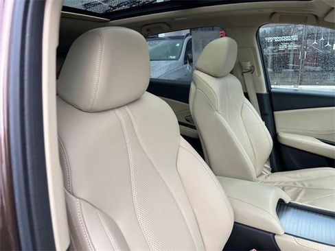 Used 2020 Acura RDX w/ Technology Package image 32
