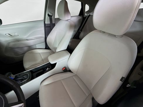 Used 2024 Hyundai Kona SEL image 24