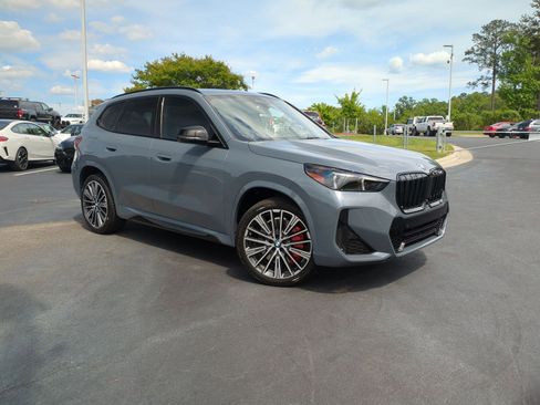 Certified 2025 BMW X1 xDrive28i w/ Technology Package image 2