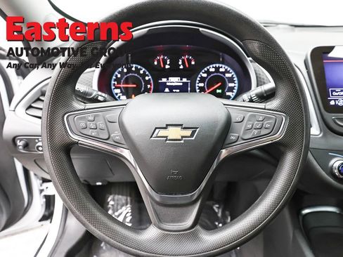 Used 2024 Chevrolet Malibu LT FWD image 10