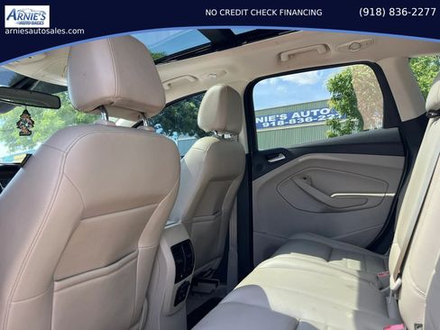 Used 2014 Ford Escape Titanium AWD/4WD image 8