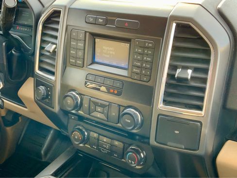 Used 2015 Ford F150 XLT w/ Equipment Group 301A Mid image 38