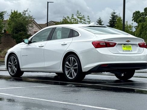 Used 2023 Chevrolet Malibu LT FWD image 3
