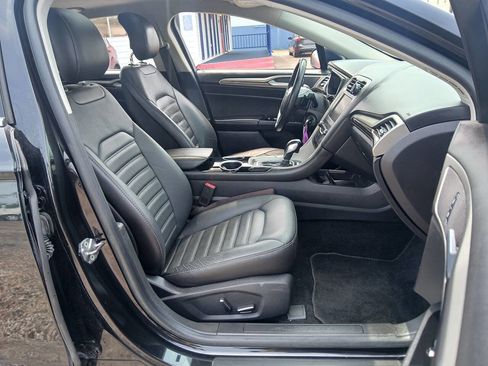 Used 2013 Ford Fusion SE FWD image 5