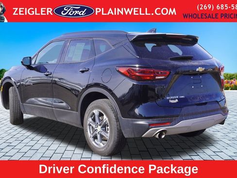 Used 2024 Chevrolet Blazer LT w/ Convenience Package image 3