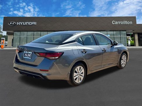 Used 2025 Nissan Sentra S FWD image 5