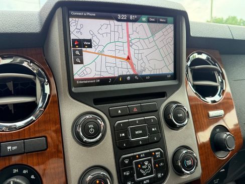 Used 2015 Ford F250 King Ranch w/ FX4 Off-Road Package AWD/4WD image 29