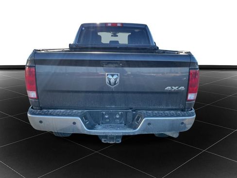 Used 2018 RAM 2500 Tradesman w/ Chrome Appearance Group image 4