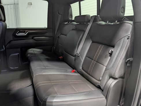 Used 2024 Chevrolet Silverado 2500 High Country w/ High Country Premium Package image 19