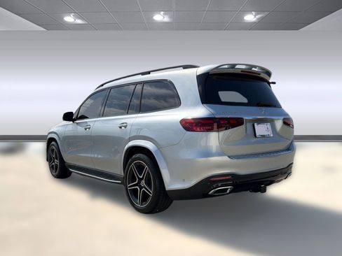 Used 2024 Mercedes-Benz GLS 450 4MATIC image 3
