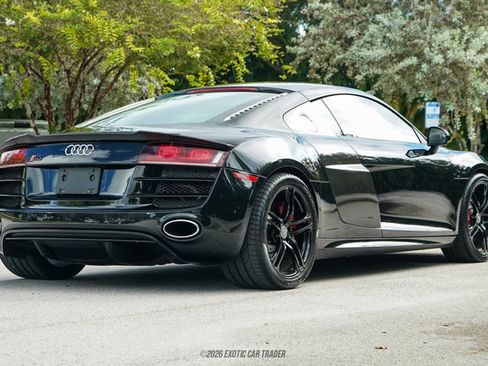 Used 2011 Audi R8 V10 AWD/4WD image 8