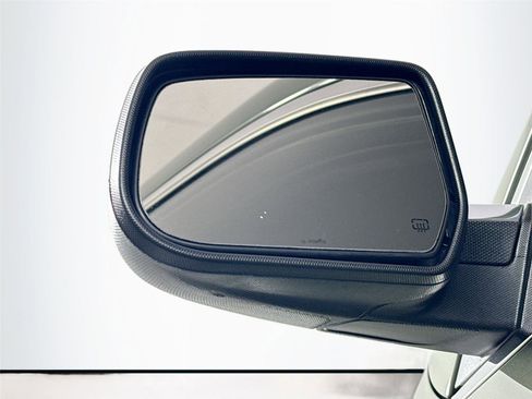 Used 2015 Chevrolet Equinox LT w/ Driver Convenience Package image 5