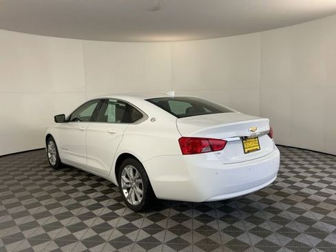 Used 2016 Chevrolet Impala LT w/ Convenience Package image 7