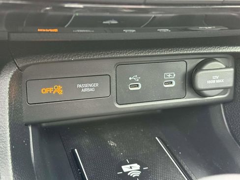 Used 2025 Honda Civic Sport image 26