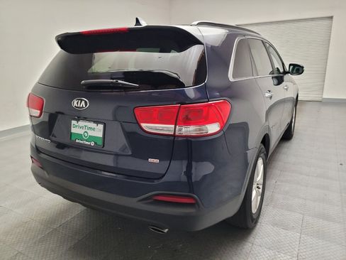 Used 2016 Kia Sorento FWD w/ LX Convenience Package image 7