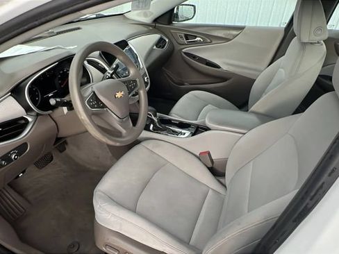 Used 2023 Chevrolet Malibu LS w/ Driver Confidence Package FWD image 13