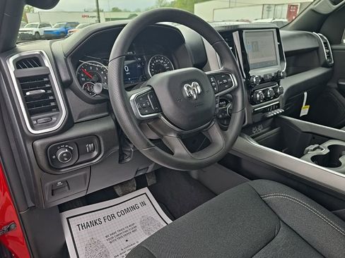 New 2026 RAM 1500 Express AWD/4WD image 18