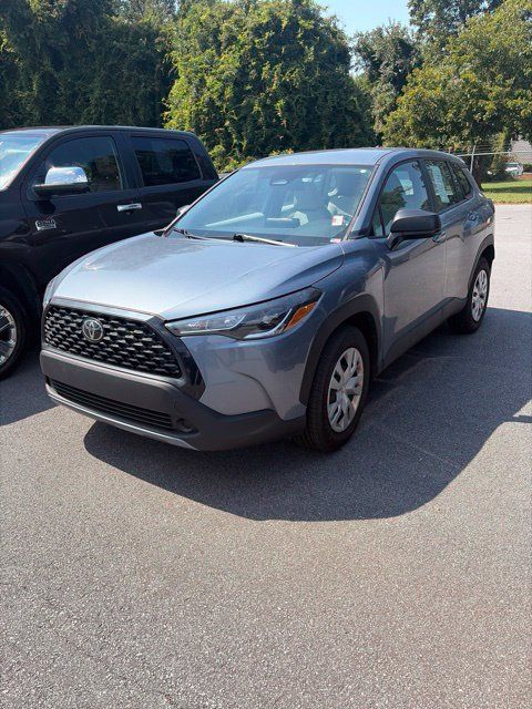 Used 2024 Toyota Corolla Cross L FWD image 1