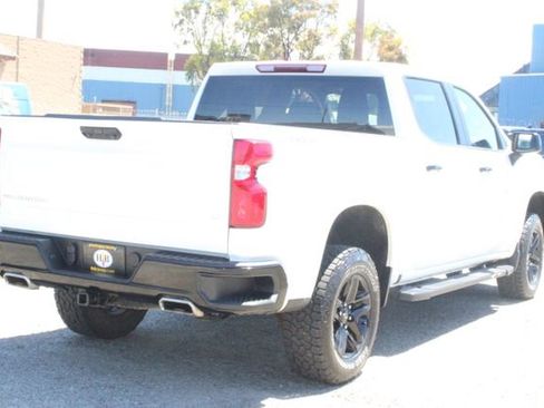 Used 2024 Chevrolet Silverado 1500 LT Trail Boss w/ Protection Package AWD/4WD image 5