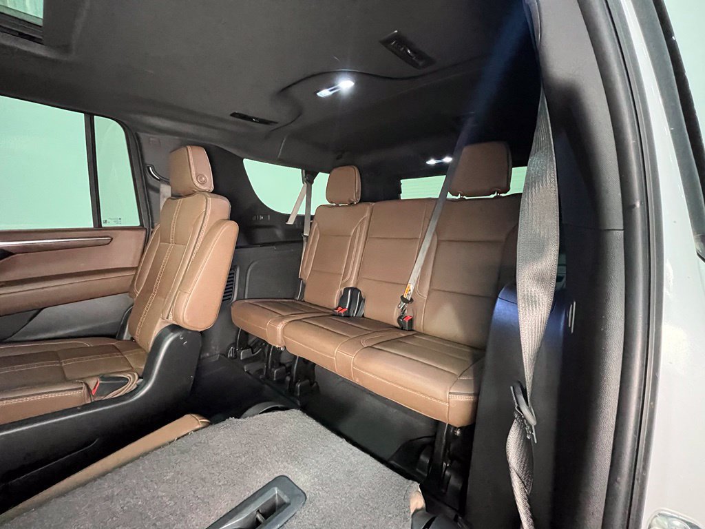 Certified 2025 Chevrolet Suburban High Country w/ Sun And Tow Package AWD/4WD image 20
