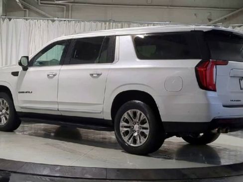 Used 2024 GMC Yukon XL Denali w/ Advanced Technology Package AWD/4WD image 8