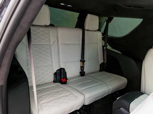 Used 2025 Cadillac Escalade V AWD/4WD image 14