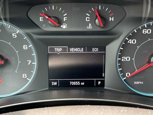 Used 2019 Chevrolet Equinox LS FWD image 16