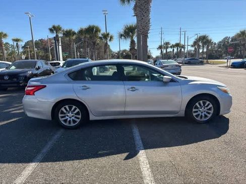 Used 2016 Nissan Altima 2.5 S w/ Power Driver Seat Package image 8