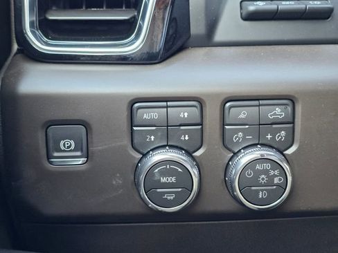 New 2026 GMC Sierra 1500 Denali w/ Denali Reserve Package AWD/4WD image 34