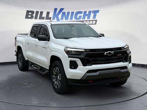 Used 2024 Chevrolet Colorado Z71 w/ Z71 Convenience Package 2 image 7