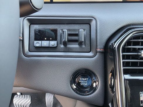 New 2025 Nissan Armada PRO-4X image 25