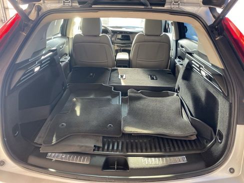 Used 2022 Cadillac XT4 Premium Luxury image 23