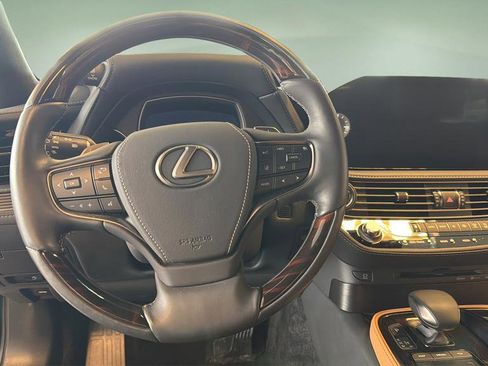 Certified 2022 Lexus LS 500 AWD image 22