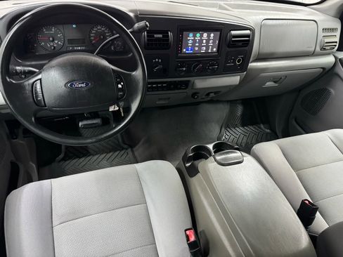 Used 2005 Ford F250 Lariat image 13
