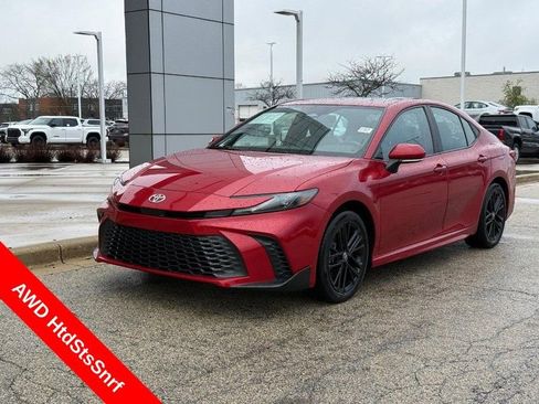 Used 2025 Toyota Camry SE w/ Multimedia Upgrade Package image 7