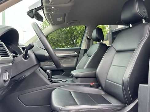 Used 2021 Volkswagen Atlas SE w/ Towing Package AWD/4WD image 32