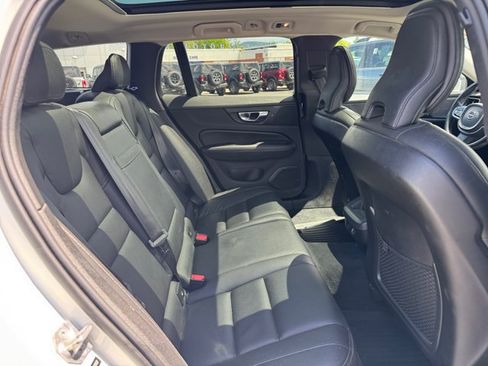Used 2020 Volvo V60 T5 Cross Country AWD/4WD image 28