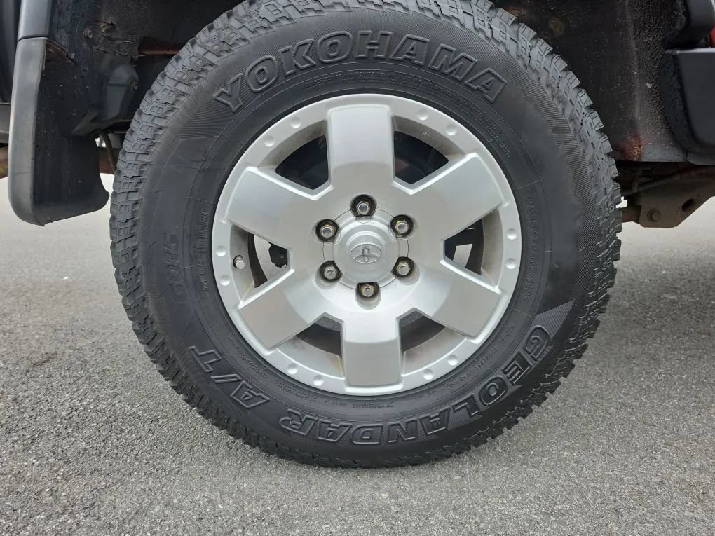 Used 2008 Toyota FJ Cruiser 4WD w/ Upgrade Pkg 2 image 12