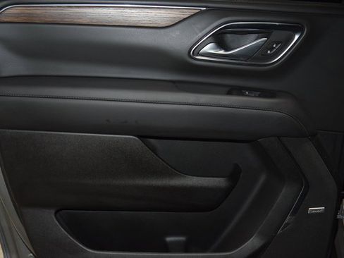 Used 2024 Chevrolet Suburban High Country image 45