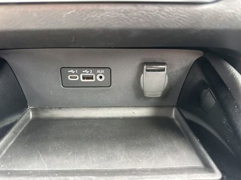 Used 2024 Nissan Altima 2.5 SV FWD image 19