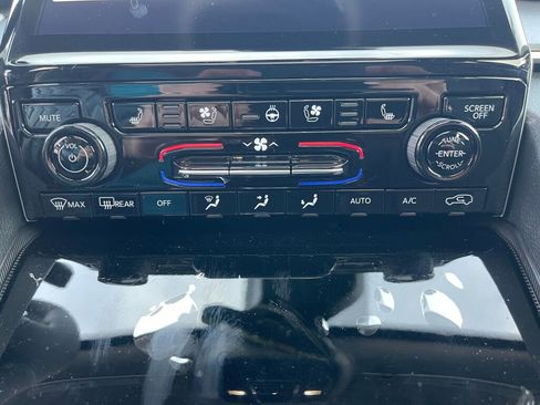 New 2024 Jeep Grand Cherokee Limited 4xe w/ Luxury Tech Group II image 27