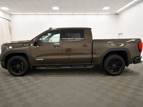 Used 2024 GMC Sierra 1500 Elevation AWD/4WD image 4