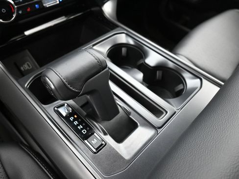 Used 2025 Ford F150 Lariat w/ Equipment Group 501A Mid image 31