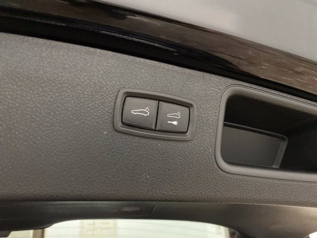 Used 2024 Porsche Macan S AWD/4WD image 10