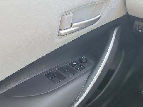 Used 2024 Toyota Corolla SE FWD image 19