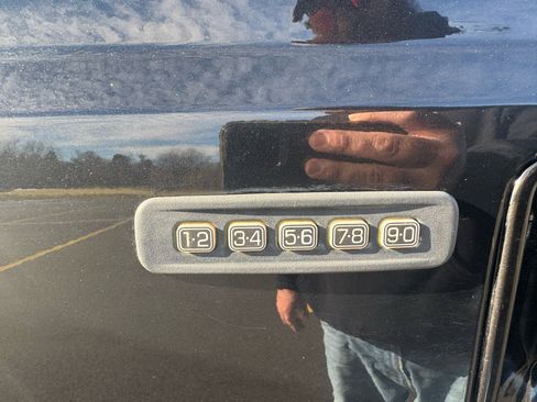 Used 2015 Ford F350 Lariat w/ Lariat Ultimate Package image 16